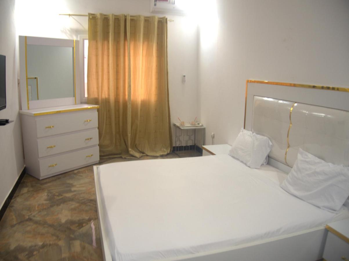 Meublees Almadies Bed & Breakfast *